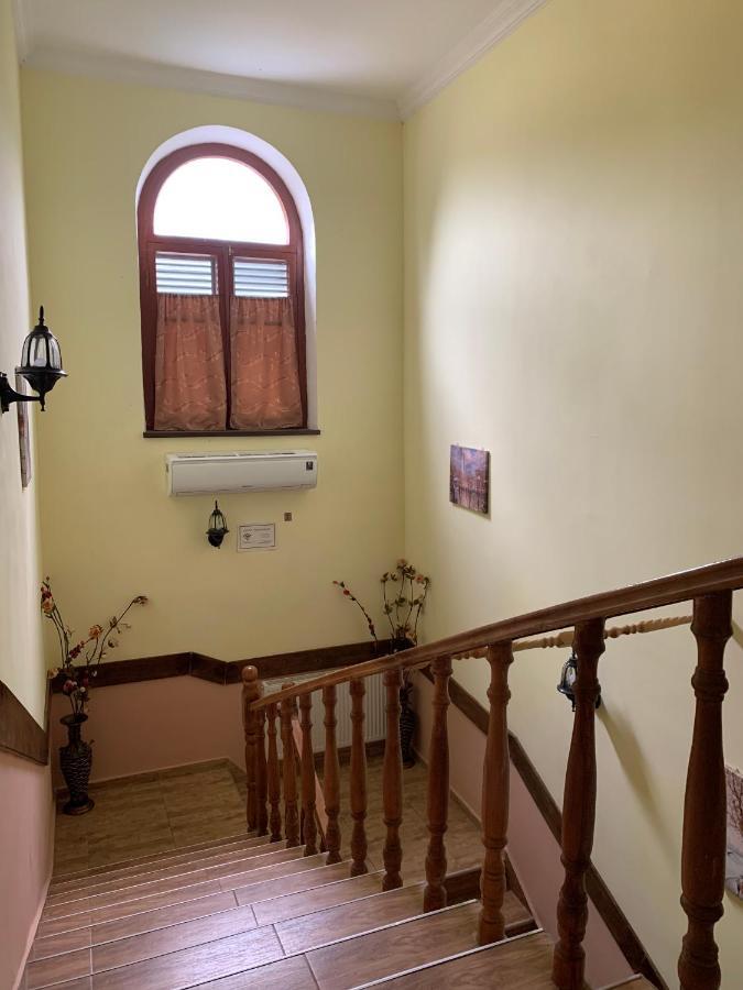 Hotel Kakhaberi Tetritskaro Esterno foto