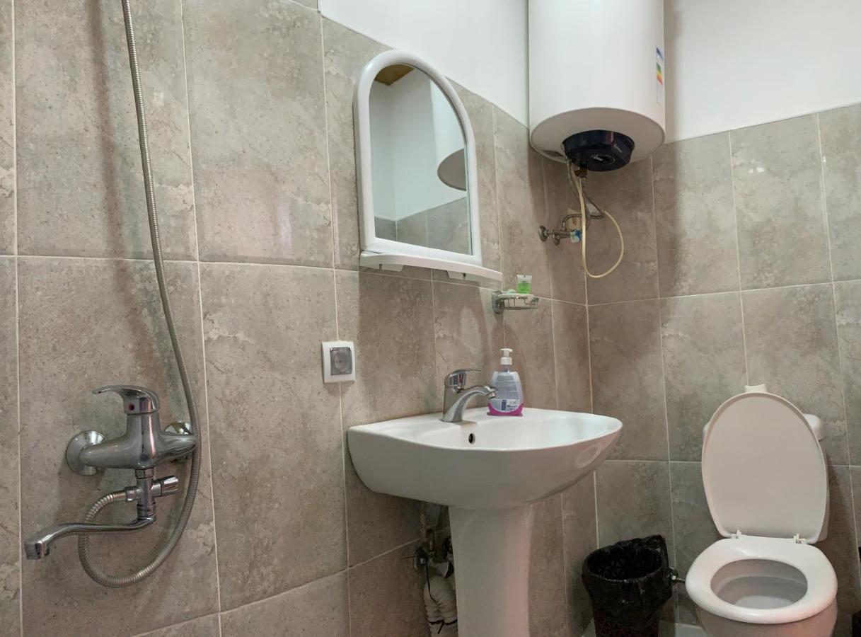 Hotel Kakhaberi Tetritskaro Esterno foto