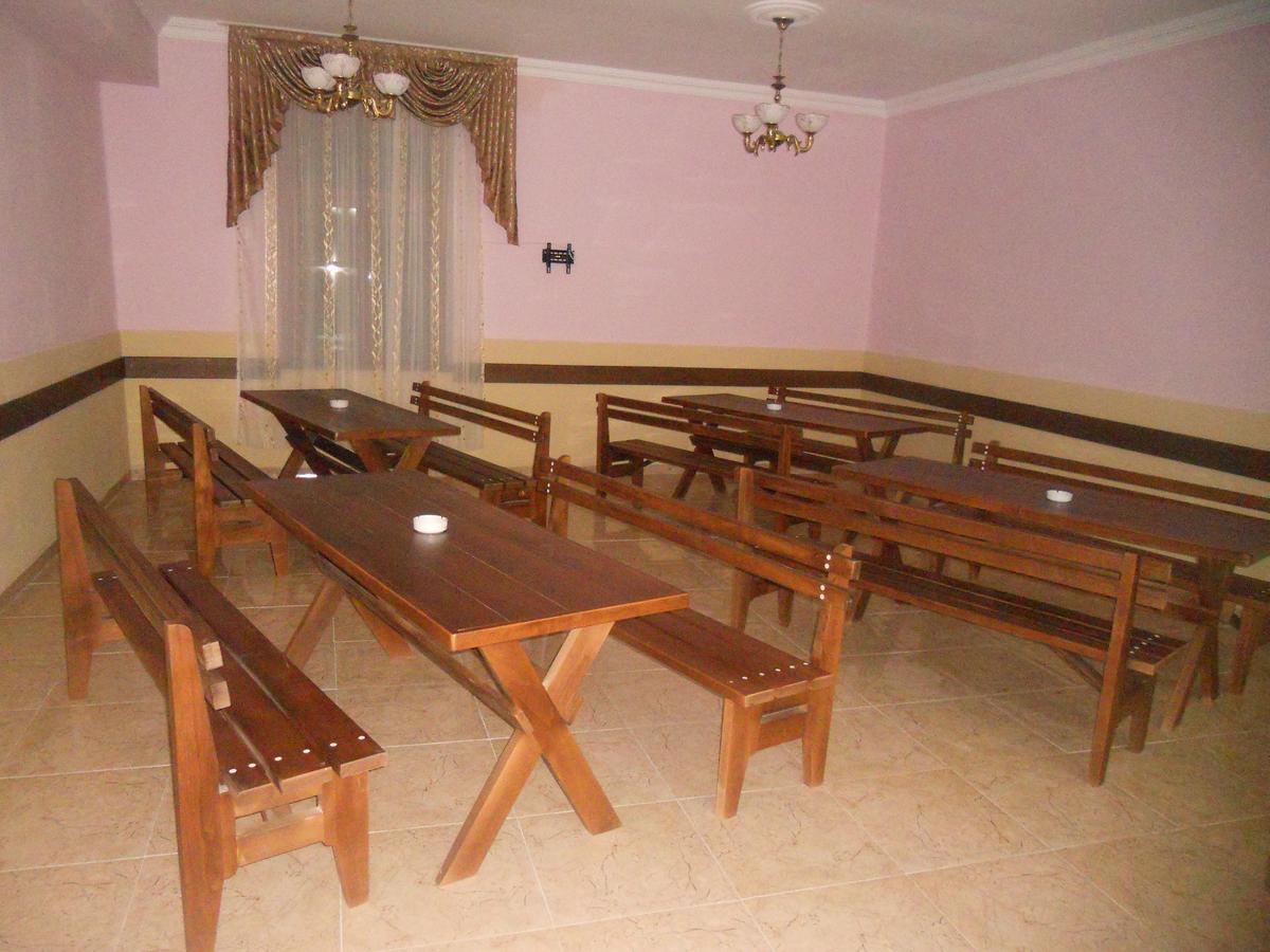 Hotel Kakhaberi Tetritskaro Esterno foto