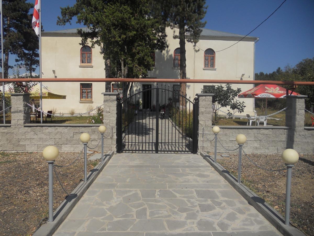 Hotel Kakhaberi Tetritskaro Esterno foto