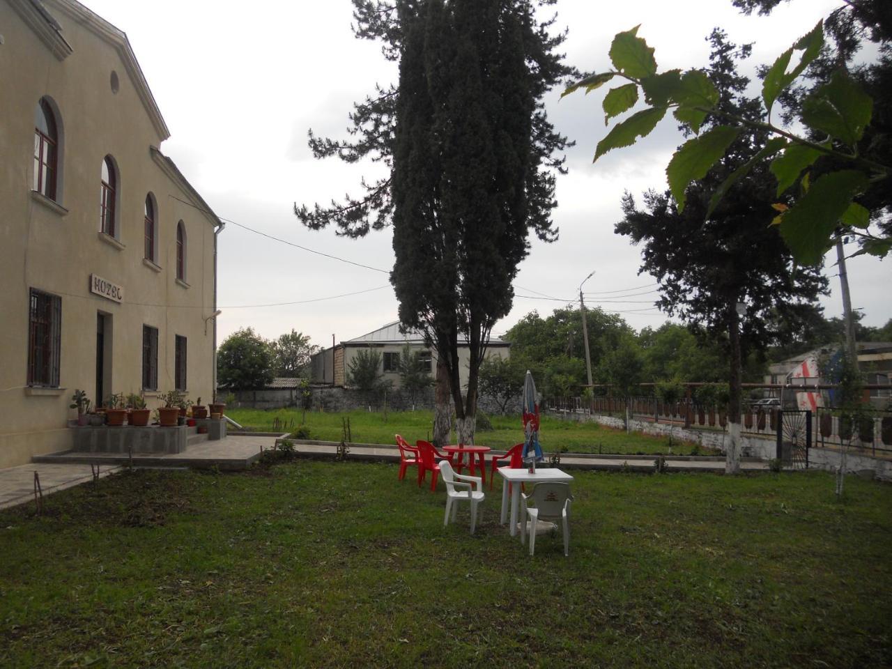 Hotel Kakhaberi Tetritskaro Esterno foto