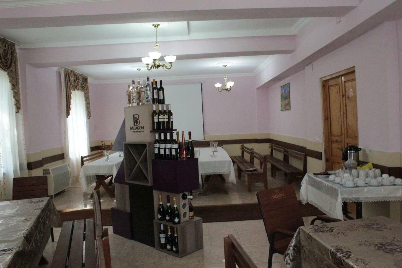 Hotel Kakhaberi Tetritskaro Esterno foto
