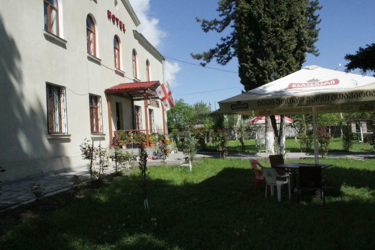 Hotel Kakhaberi Tetritskaro Esterno foto