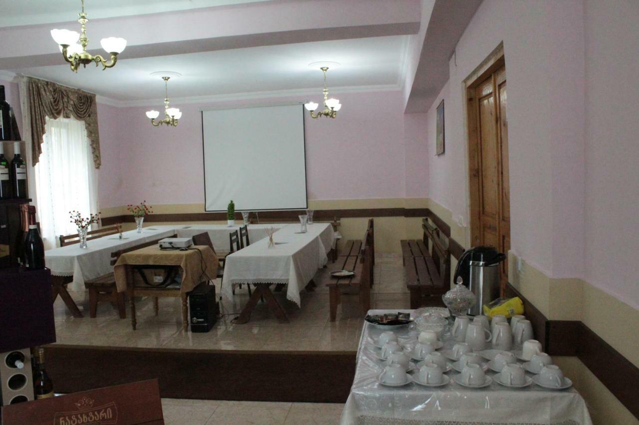 Hotel Kakhaberi Tetritskaro Esterno foto