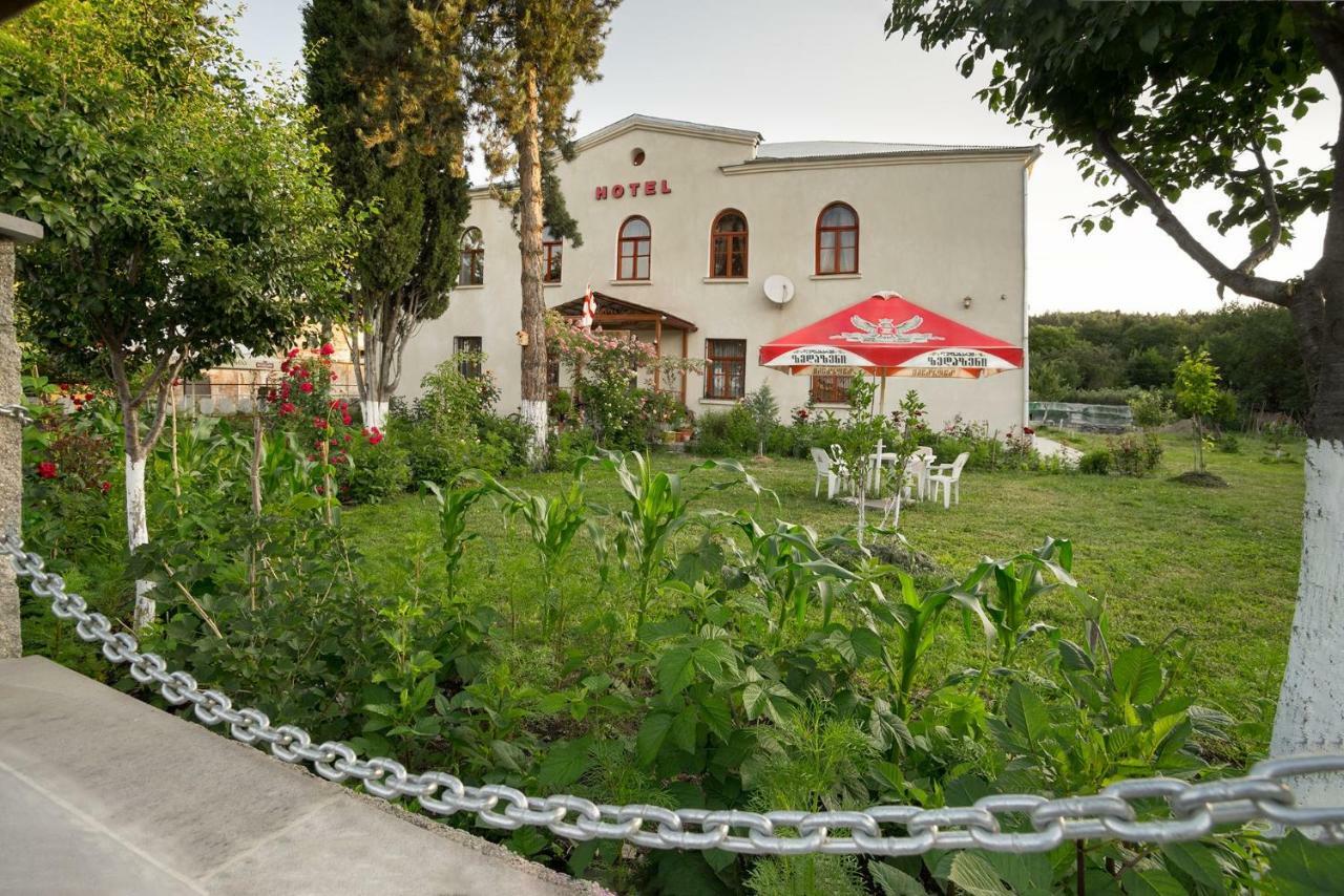 Hotel Kakhaberi Tetritskaro Esterno foto