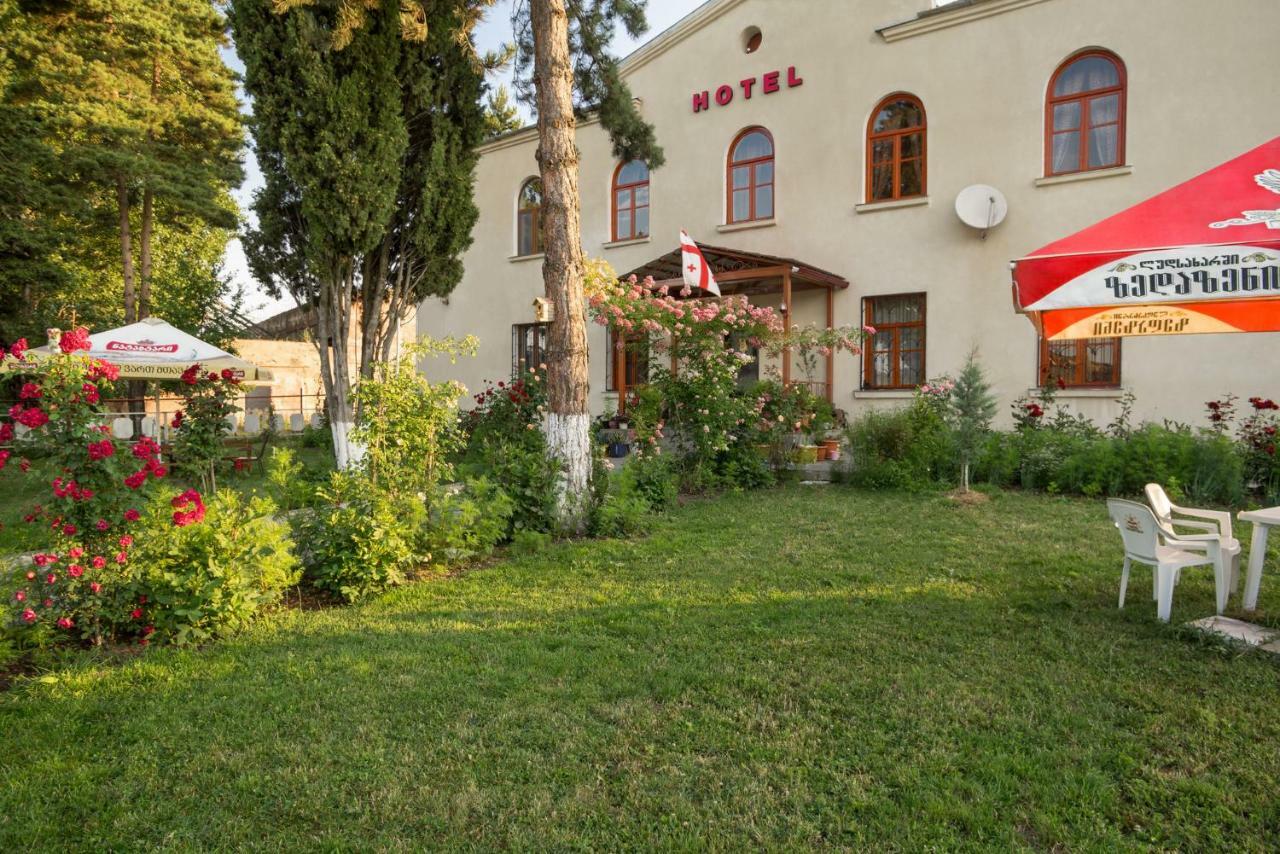 Hotel Kakhaberi Tetritskaro Esterno foto