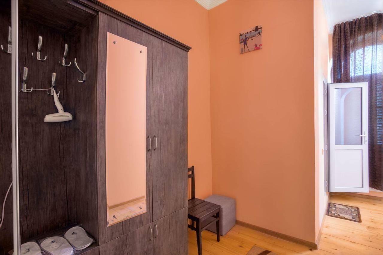 Hotel Kakhaberi Tetritskaro Esterno foto